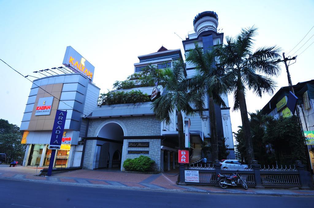 Hotel Arcadia Kottayam Exteriör bild