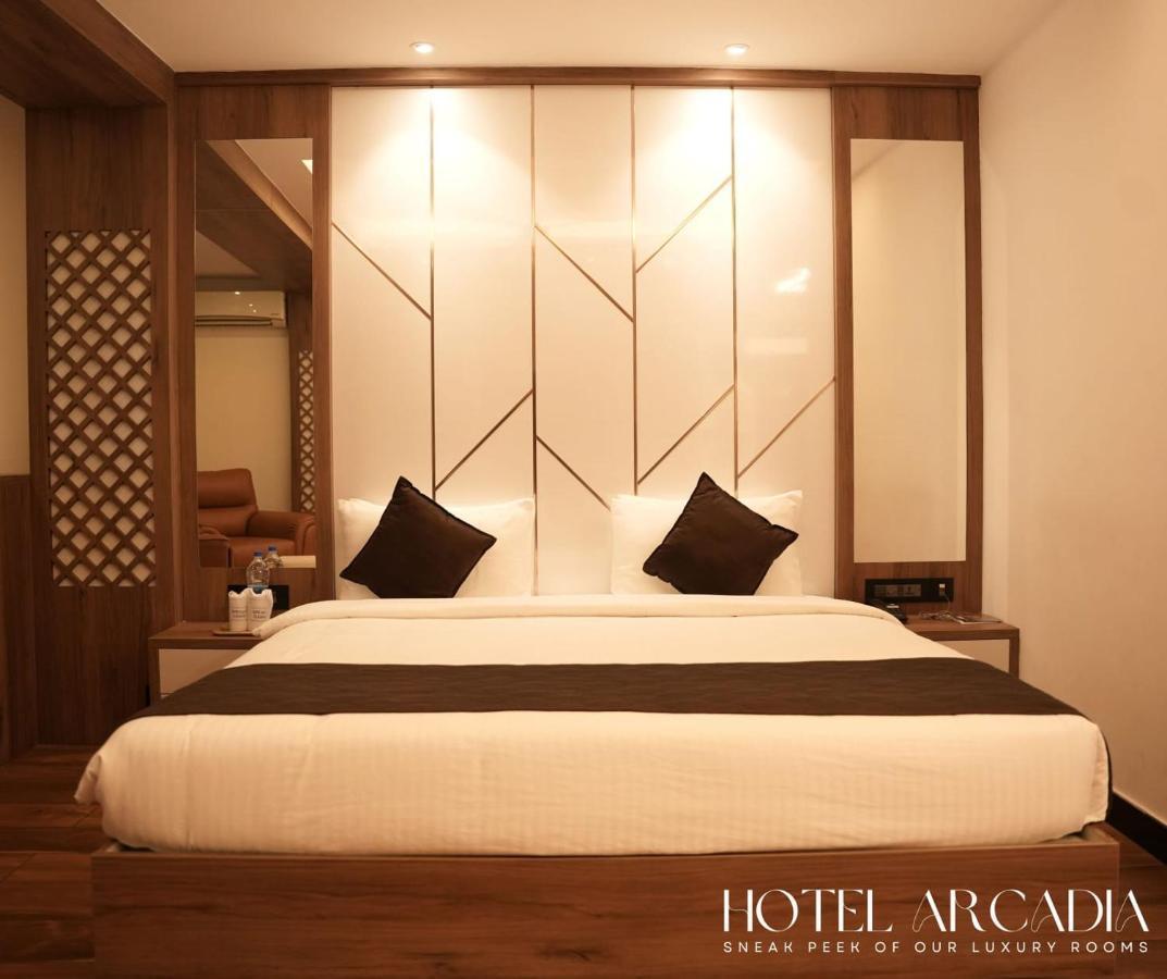 Hotel Arcadia Kottayam Exteriör bild